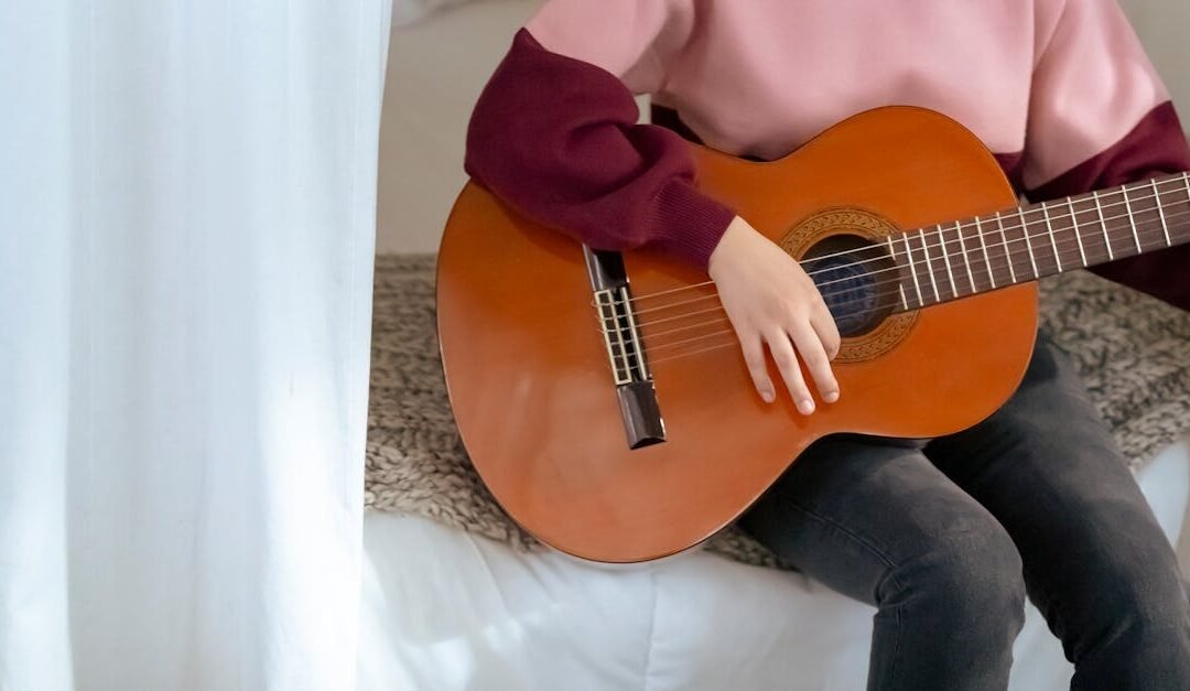 Mastering Finger Independence: Enhancing Speed and Precision in Guitar Scale Playing