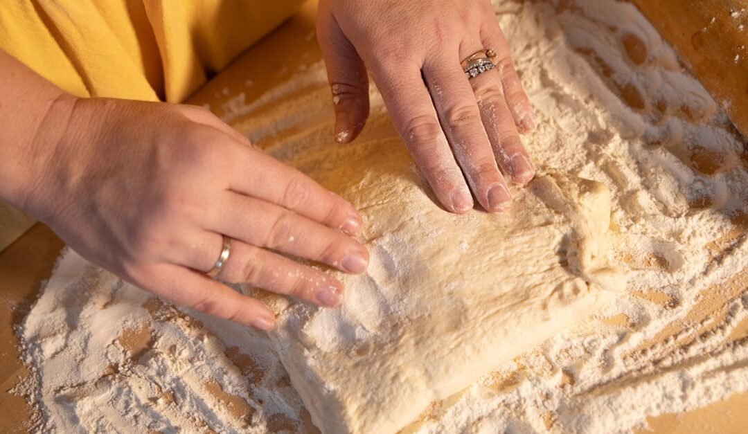 Mastering Kneading: Secrets to Perfect Gluten in Pizza Dough